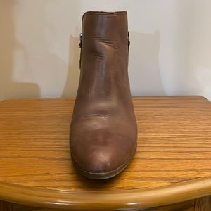 Frye Judith zip bootie